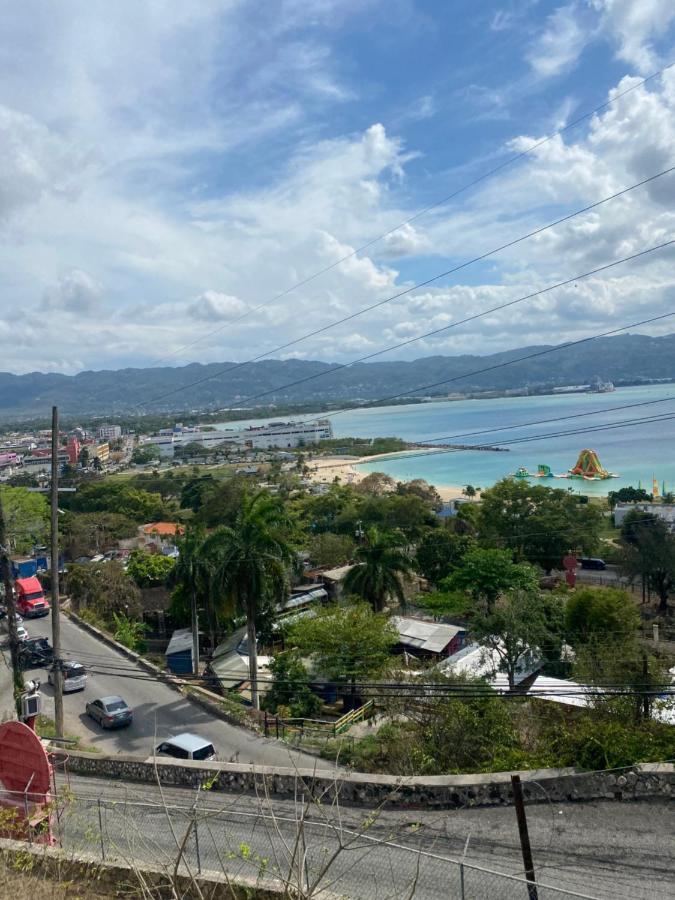 K&S Seaview Luxury Apartment Montego Bay Dış mekan fotoğraf